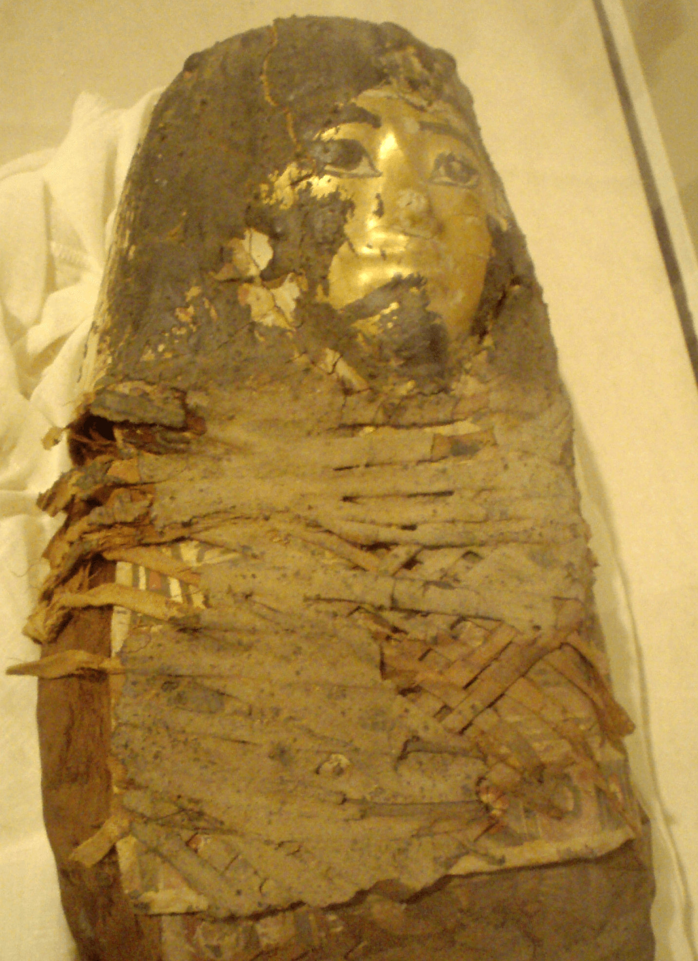 RomanEraMummyOfYoungGirl-CloseUp RosicrucianEgyptianMuseum